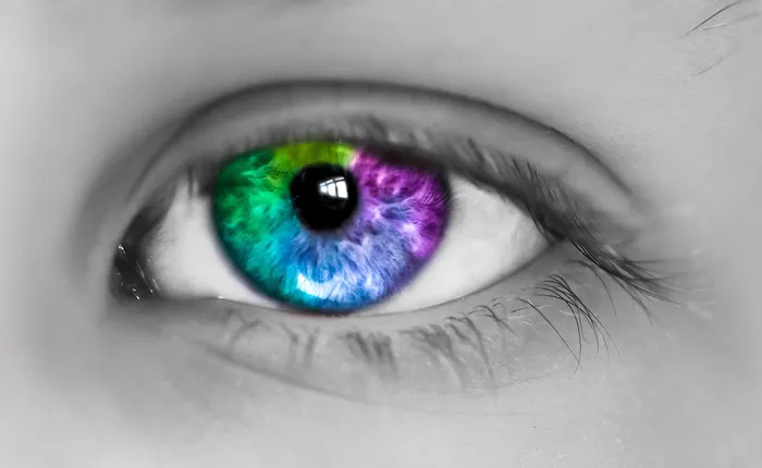 עין צבעונית